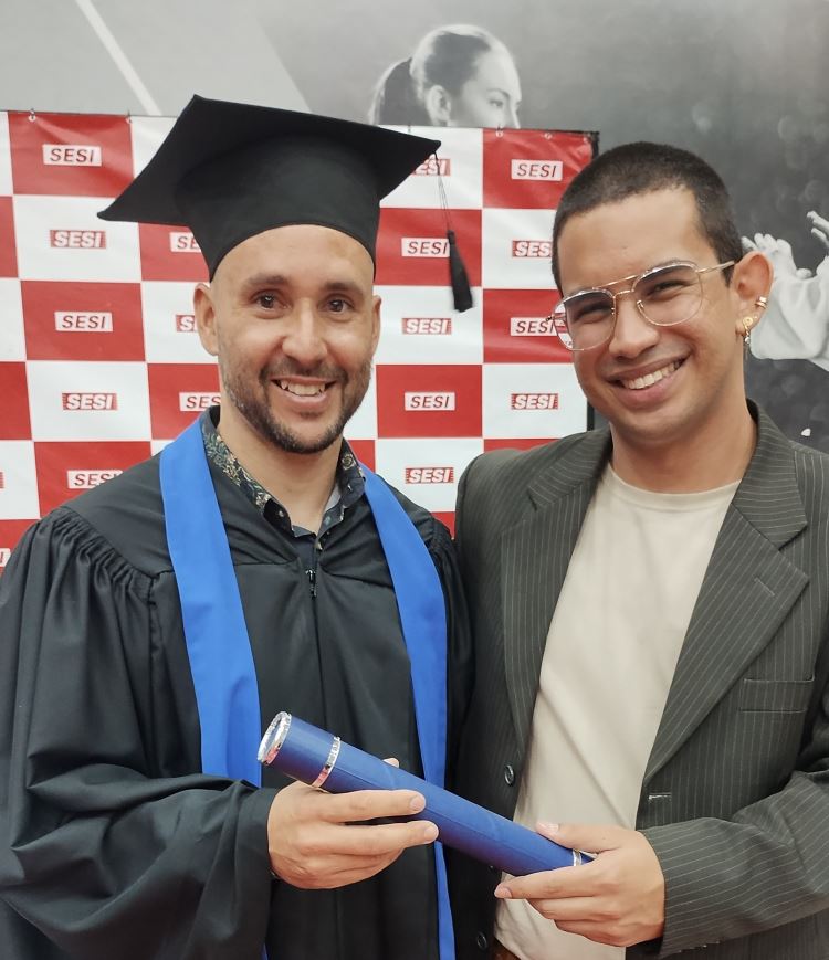 EJA - Formatura quadrado