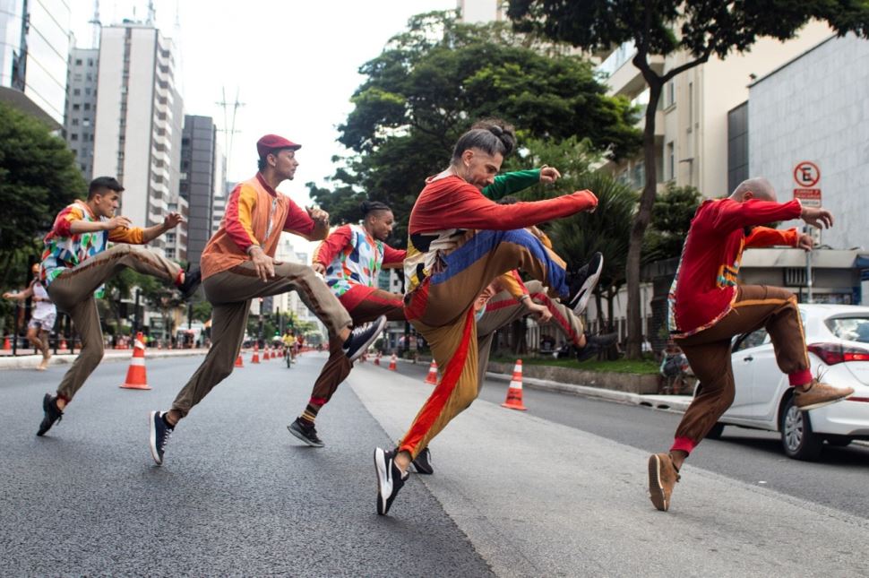 Espetáculo de dança no CAT Sesi Mogi Guaçu