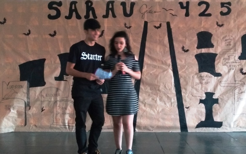 Alunos promovem Sarau Gótico