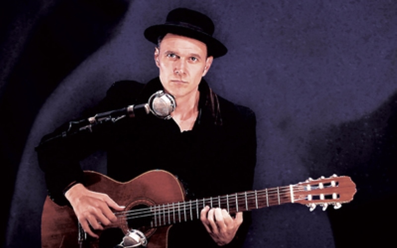 SESI Osasco traz a versatilidade do show de João Suplicy