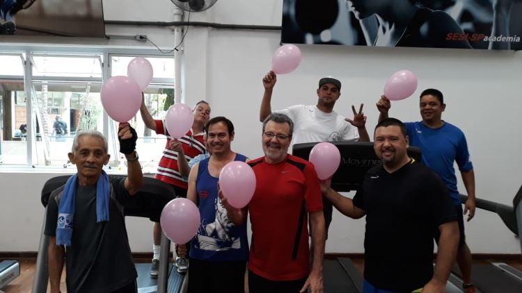 outubro-rosa-academia