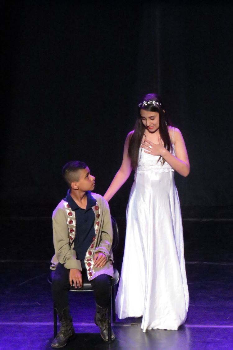 NAC 12-15 2018 Dormindo de Touca