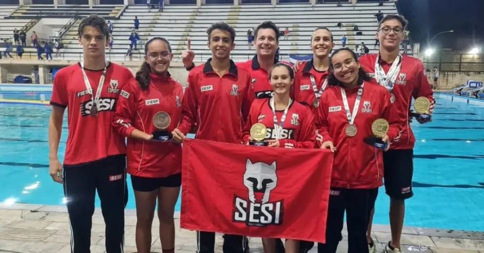 Base da Natação tem resultados expressivos em campeonatos nacionais