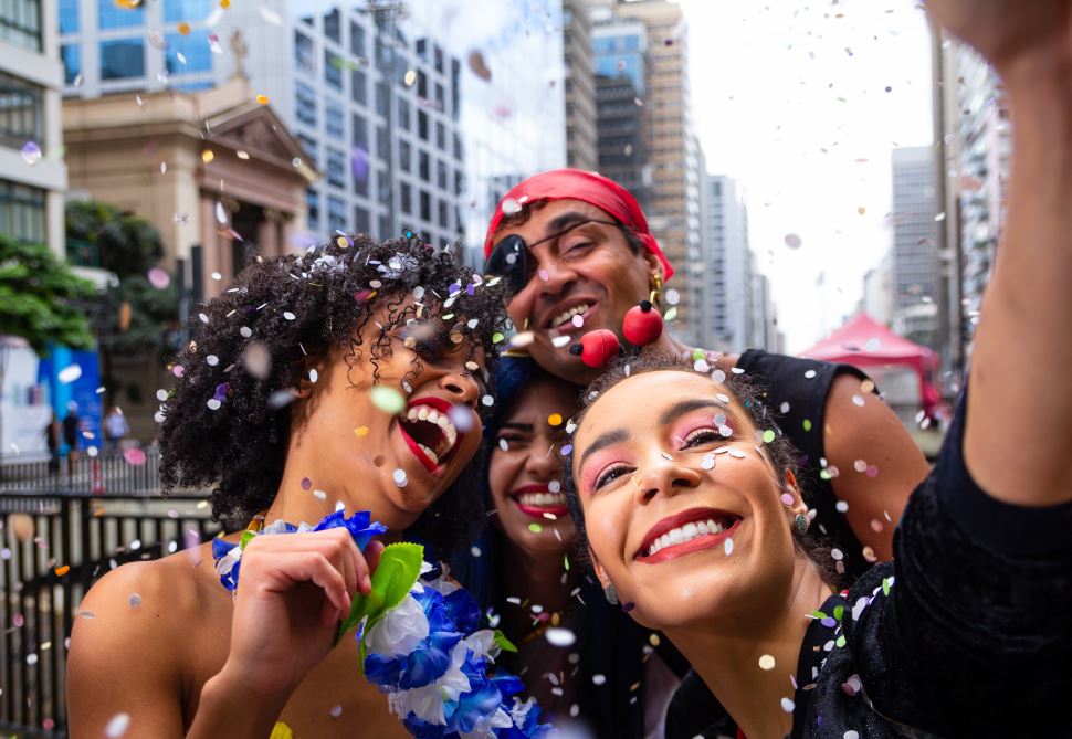 Alimente-se Bem orienta os foliões sobre alimentação no Carnaval