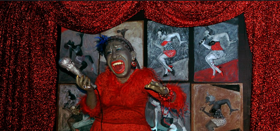 Instalação imersiva de Gigi Manfrinato transforma o SESI Osasco em palco de arte urbana