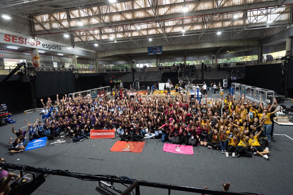 Sesi-SP e Senai-SP dominam premiações em etapa regional de Robótica FRC e garantem mais duas vagas ao Mundial