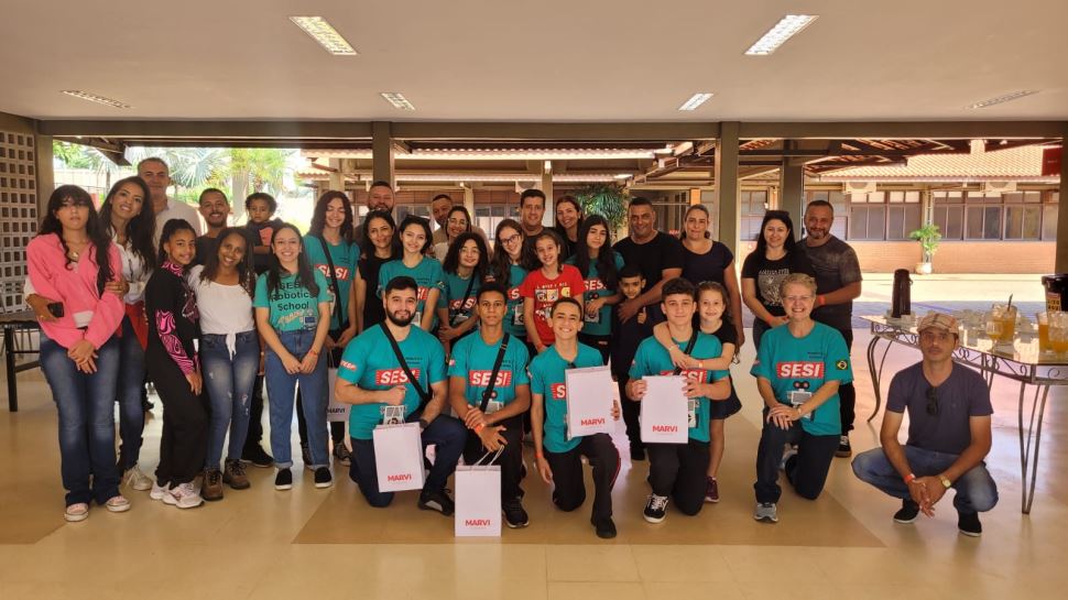 Equipe de Robótica da Escola Sesi de Ourinhos-SP embarca para competição nos Estados Unidos