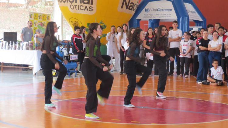 4 feira de profissões sesi assis   