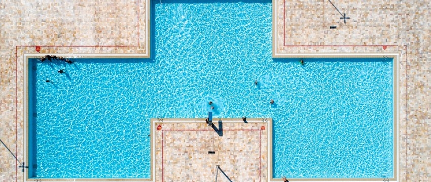 A PREÇOS ACESSÍVEIS, PISCINAS DO SESI PIRACICABA ESTÃO ABERTAS AO PÚBLICO NESTE VERÃO