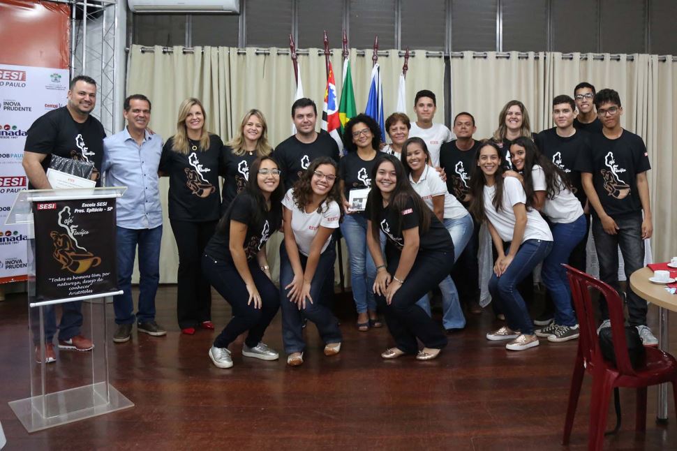 II Café Filosófico é realizado no SESI Presidente Epitácio