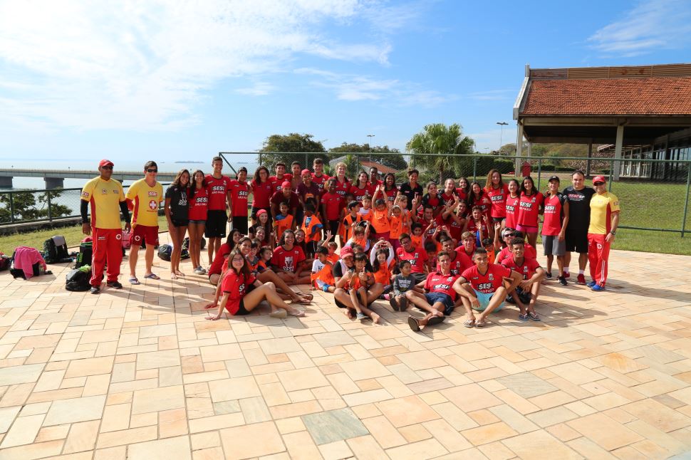 SESI Presidente Epitácio recebe mais de 150 atletas e treinadores para pré-temporada de natação 