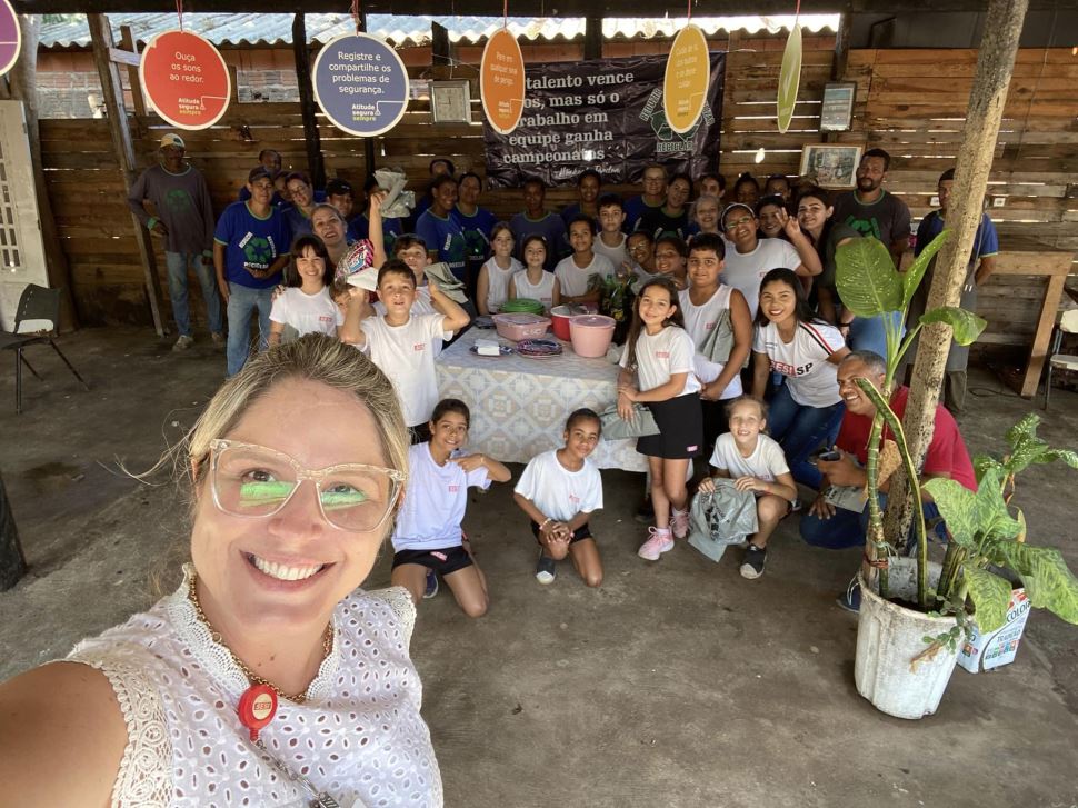 Consciência ambiental: estudantes do Sesi Epitácio visitam cooperativa de reciclagem