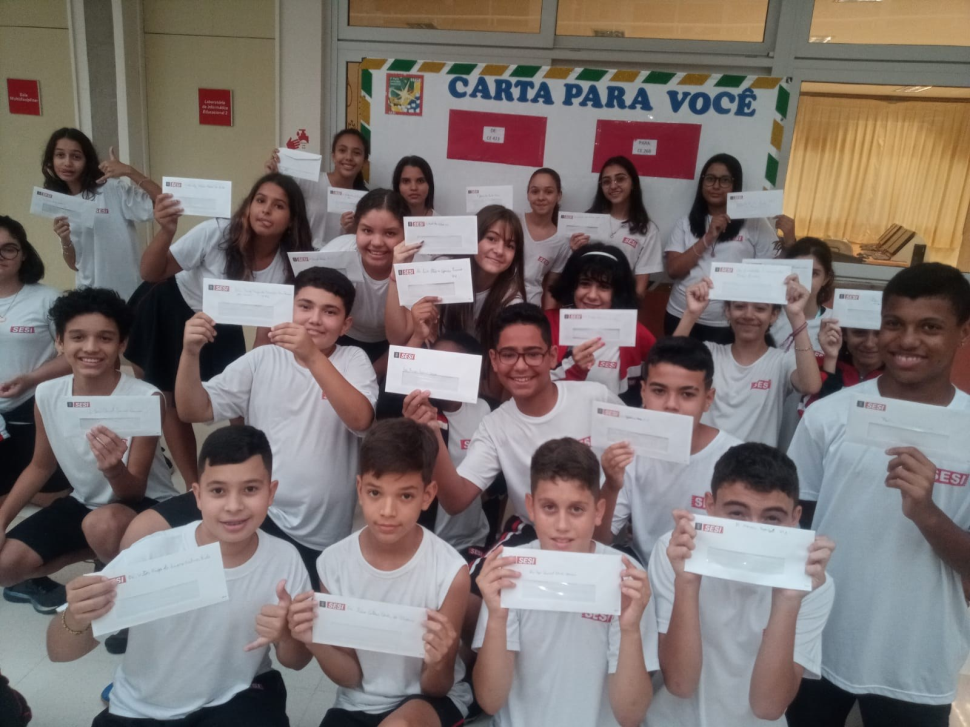 Projeto Meu Amigo Postal propõe a troca de cartas entre alunos das escolas Sesi de Prudente e de Epitácio