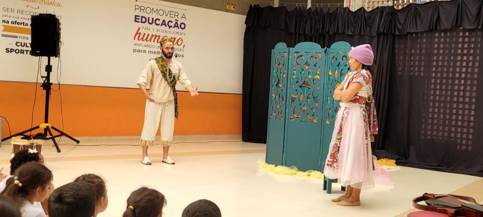 Mergulho Literário leva contação de histórias sobre identidade e ancestralidade às escolas SESI 