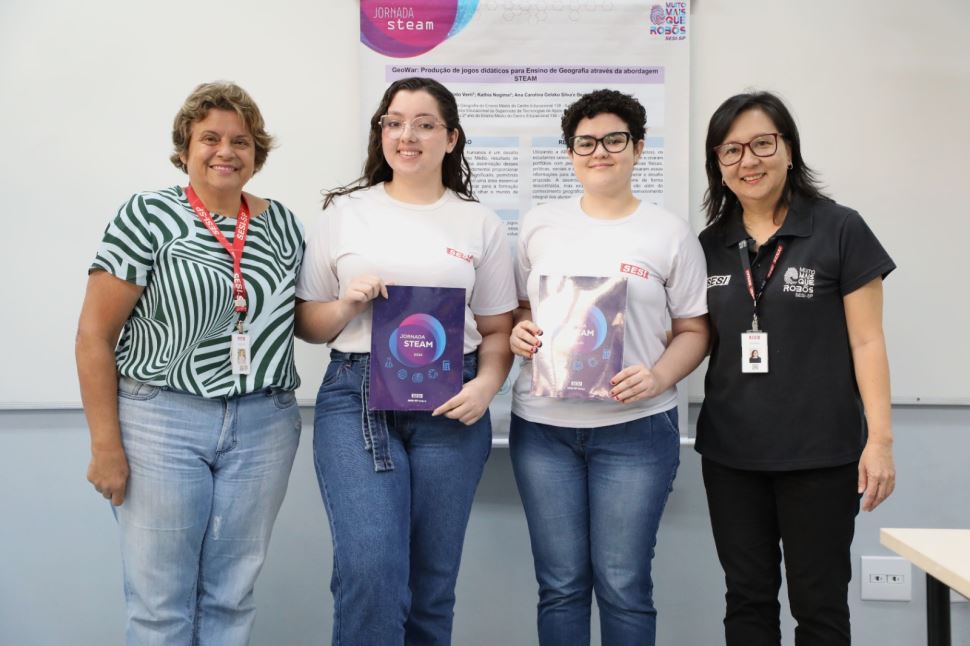 Alunas do SESI de Santo Anastácio têm artigo publicado em livro científico da Editora Sesi-SP