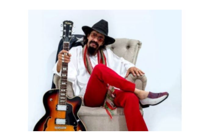 Tributo Viva o Mito Raul Santos Seixas com Karika Rocha e Banda