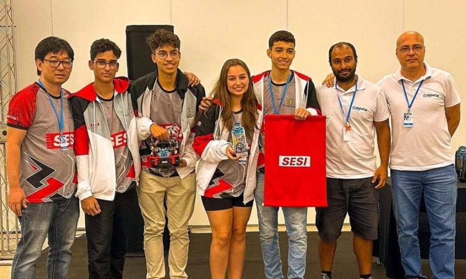 Escola SESI de Presidente Prudente conquista o terceiro lugar em competição Nacional de Robótica 
