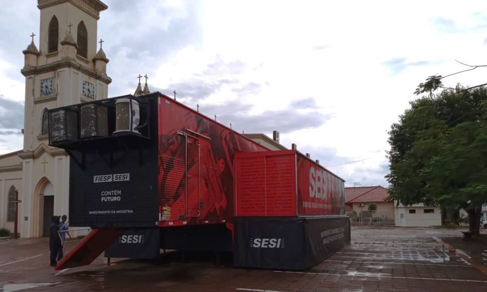 Unidade Móvel de Ciência e Tecnologia do Sesi-SP passa por seis cidades da região Oeste do estado