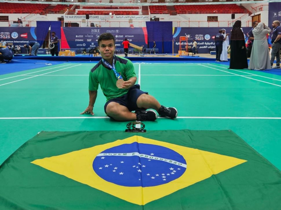 Atleta de Parabadminton do Sesi Prudente conquista medalhas no Oriente Médio 