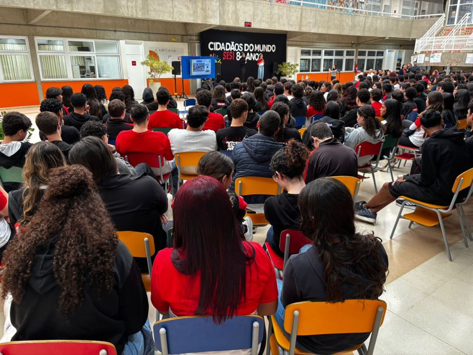 Alunos da Escola Sesi de Presidente Prudente promovem “viagem no tempo” para celebrar o Dia da Indústria