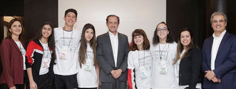 Alunos do SESI Amoreiras participam da Jornada pela Paz nas escolas