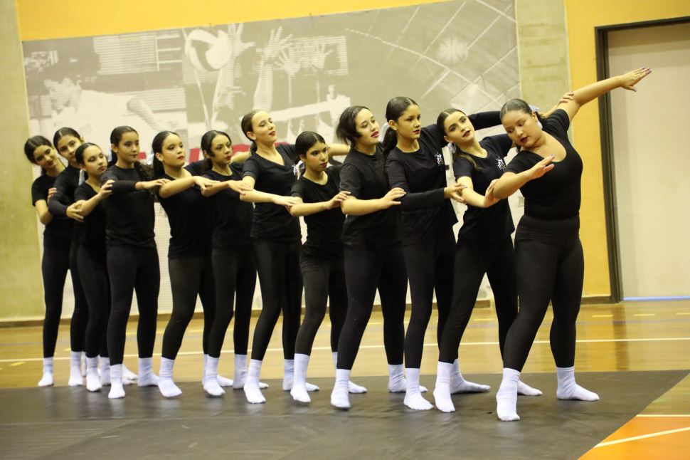 Alunas do Núcleo de Dança do CAT SESI Santos Dumont realizam Mostra para amigos e familiares