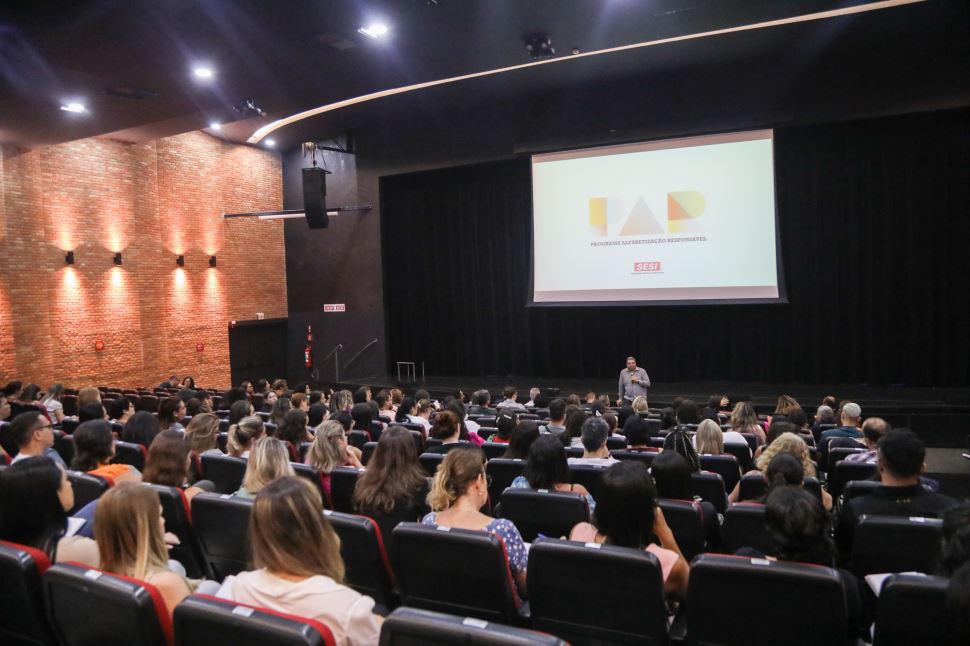 SESI Campinas Amoreiras recebe formação do Programa de Alfabetização Responsável do SESI-SP