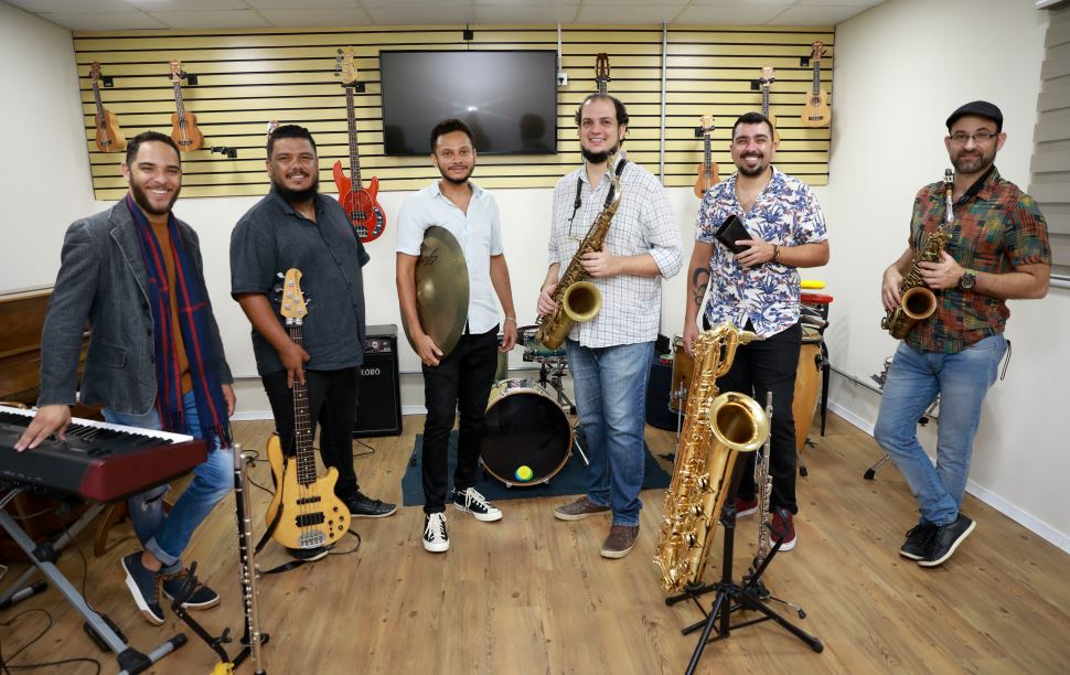 Anelo 6teto abre concerto no Centro Cultural do SESI Campinas