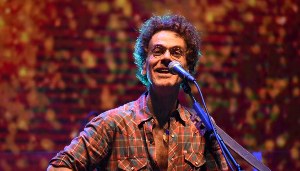 Nando Reis apresenta Nando Hits no Centro Cultural SESI Campinas