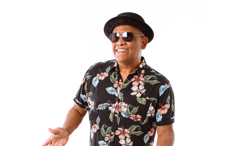 Fernando Rios se apresenta no Sesi Ribeirão Preto com o projeto "Viva Tim & Ben"