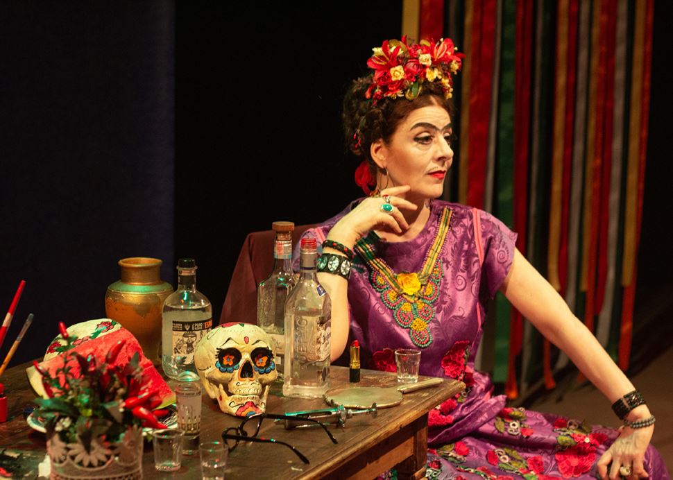 Peça "Frida Kahlo - Viva la Vida" é apresentada no Sesi Ribeirão Preto