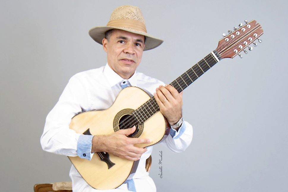 Sesi Ribeirão Preto recebe João Ormond com show Tem Viola no Forró