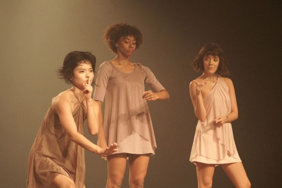 Quasar Cia de Dança apresenta espetáculo que toca e adentra o universo feminino