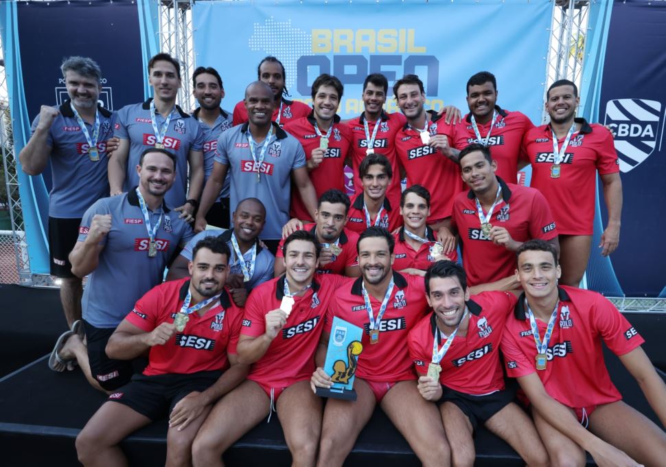 Seleção do SESI-SP de Polo Aquático faz pré-temporada em Ribeirão Preto