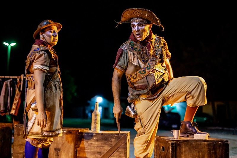 Programação cultural do Sesi Ribeirão Preto conta com comédia teatral e show de sucessos dos anos 1970
