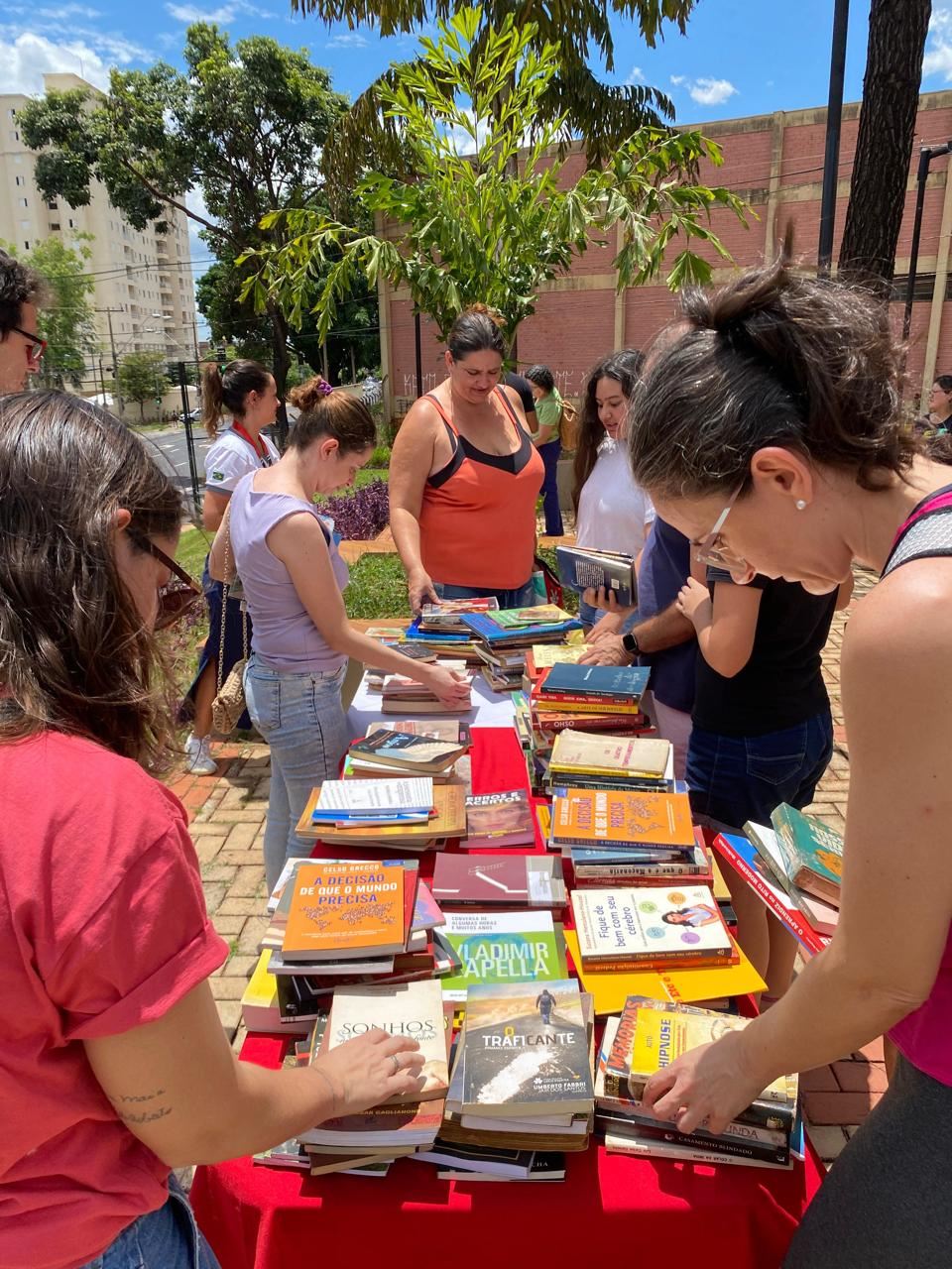Sesi Planalto Verde recebe programação gratuita da Feira Internacional do Livro
