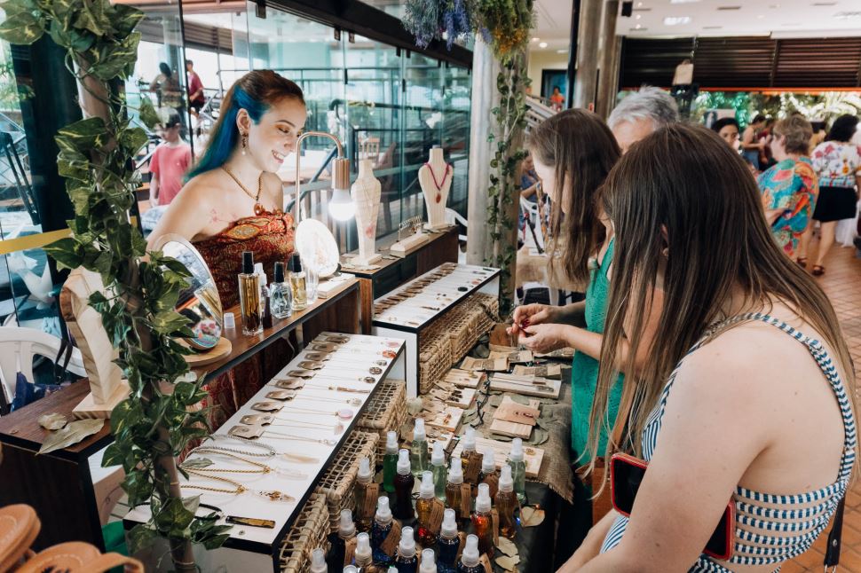 Feira vegana no SESI Ribeirão Preto reúne mais de 40 expositores