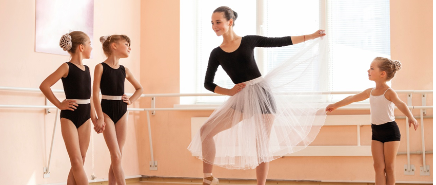 Aulas de Balé e Jazz para crianças retornam no dia 4 de fevereiro 