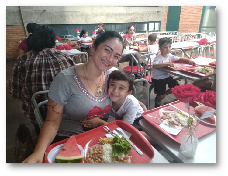 1 ALMOÇO EM FAMÍLIA