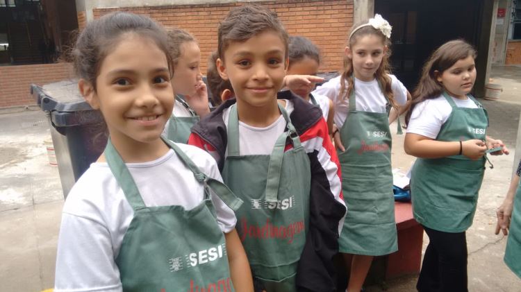 ATIVIDADE HORTA ESCOLAR - JUNHO