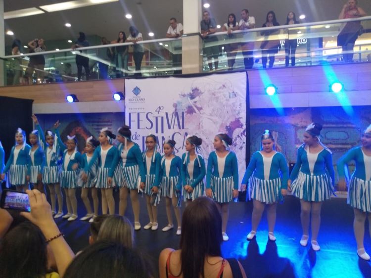 ALUNAS_FESTIVAL_SHOPPING