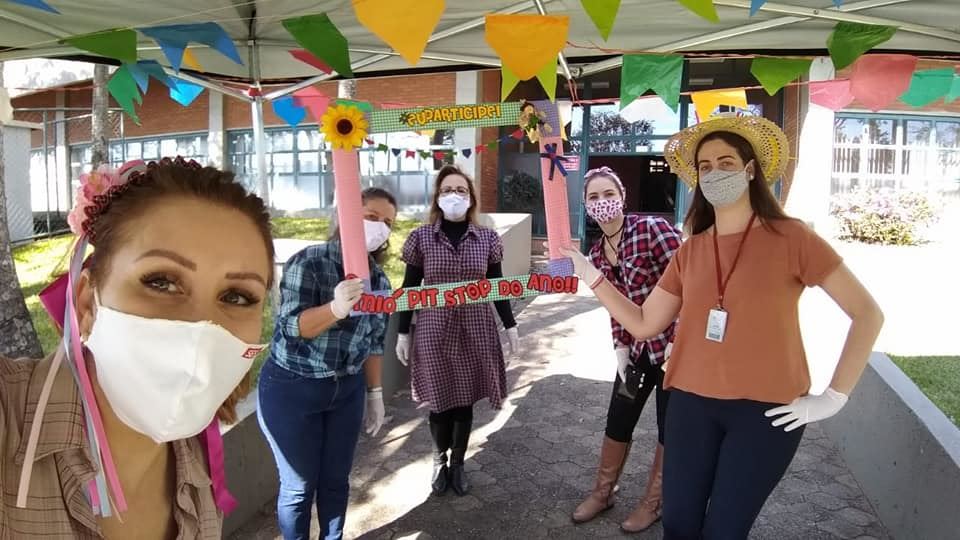 PIT STOP JULINO ARRECADA CERCA DE 1.200 PEÇAS PARA CAMPANHA DO AGASALHO