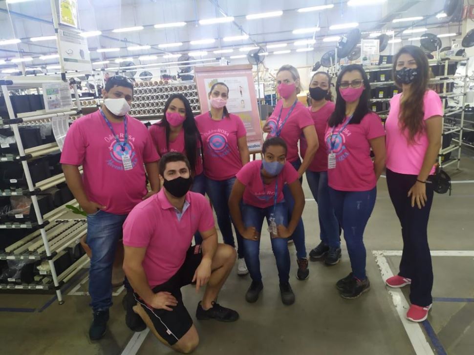 OUTUBRO ROSA É TEMA DE ATIVIDADE DO SESI GINÁSTICA NA EMPRESA