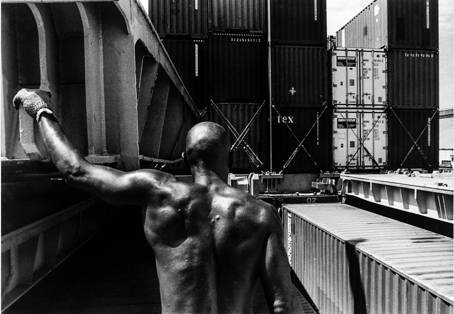 SESI SANTA BÁRBARA D’OESTE RECEBE EXPOSIÇÃO A SOMBRA DO PORTO