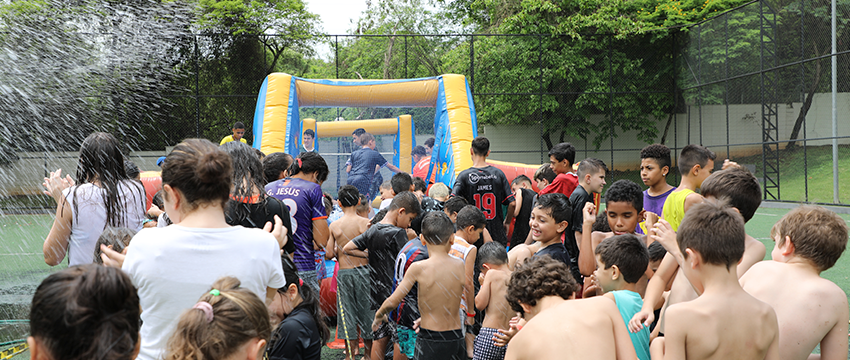 CAT Sesi Santa Bárbara d’Oeste reúne cerca de 2 mil pessoas no Brincaderia & CIA
