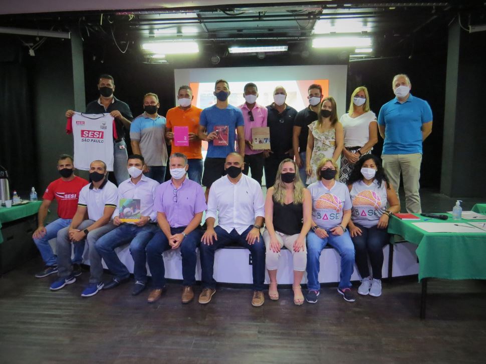 SESI Santos assina parceria com ONGs e instituições