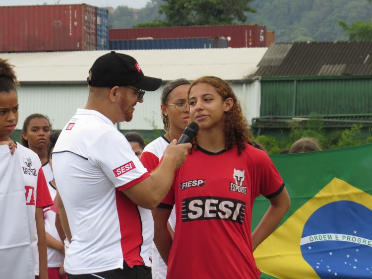  LANÇAMENTO FUTEBOL FEMININO                       