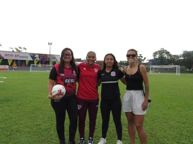 LANÇAMENTO FUTEBOL FEMININO                                 