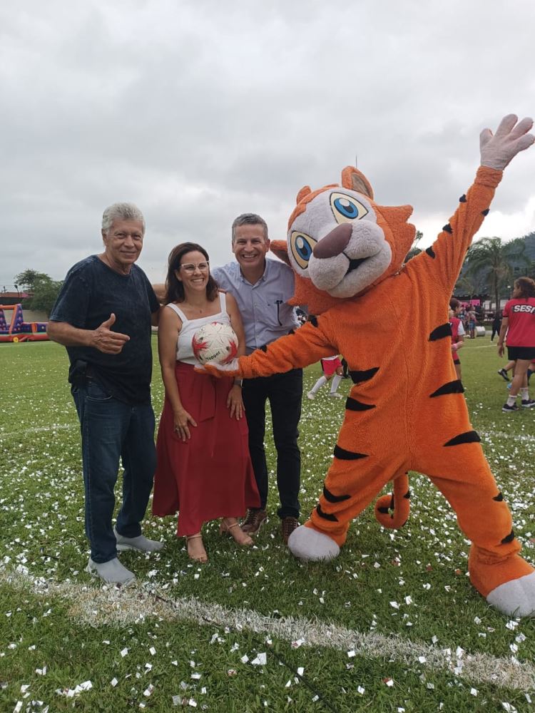 LANÇAMENTO FUTEBOL FEMININO  
