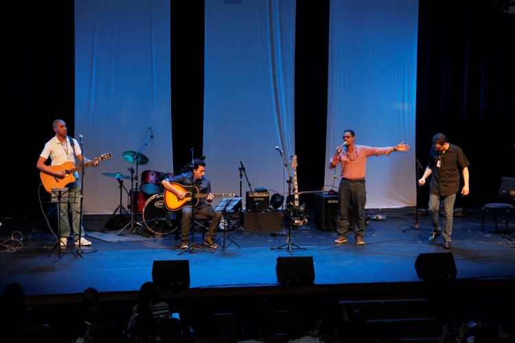 Abertura - Festival de Música Autoral 